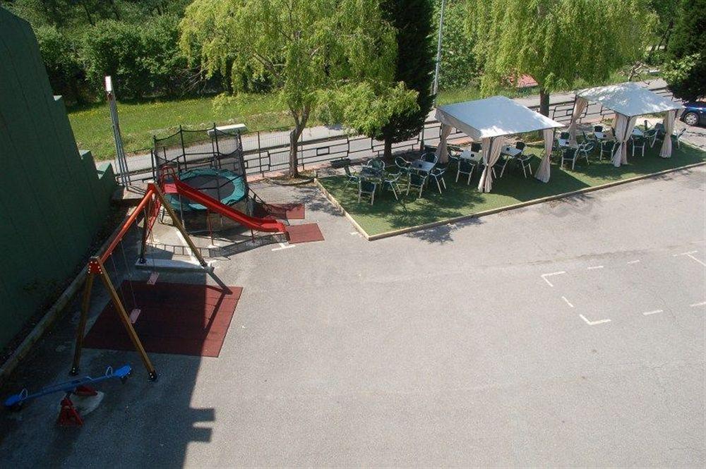 Hotel Penagrande Cangas De Narcea Exterior photo