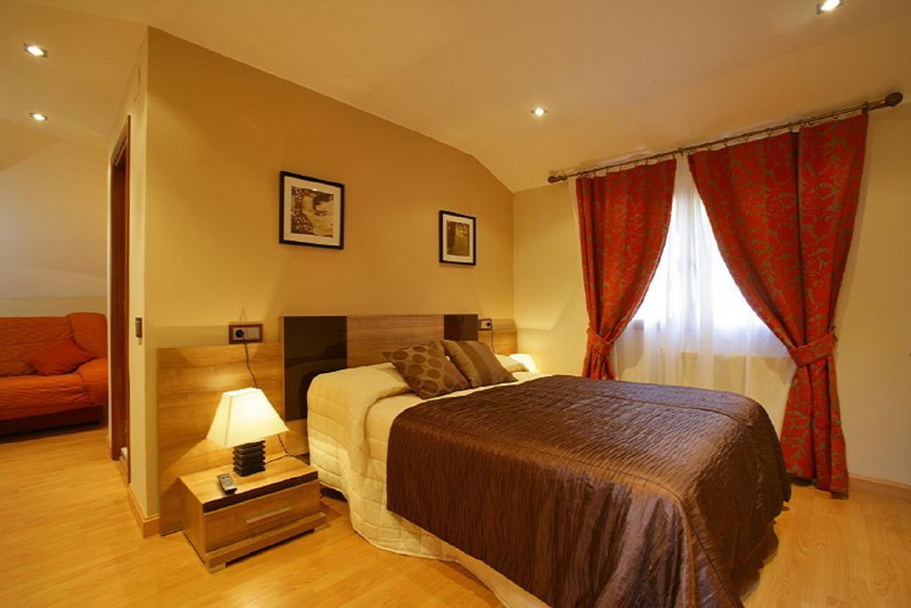 Hotel Penagrande Cangas De Narcea Exterior photo