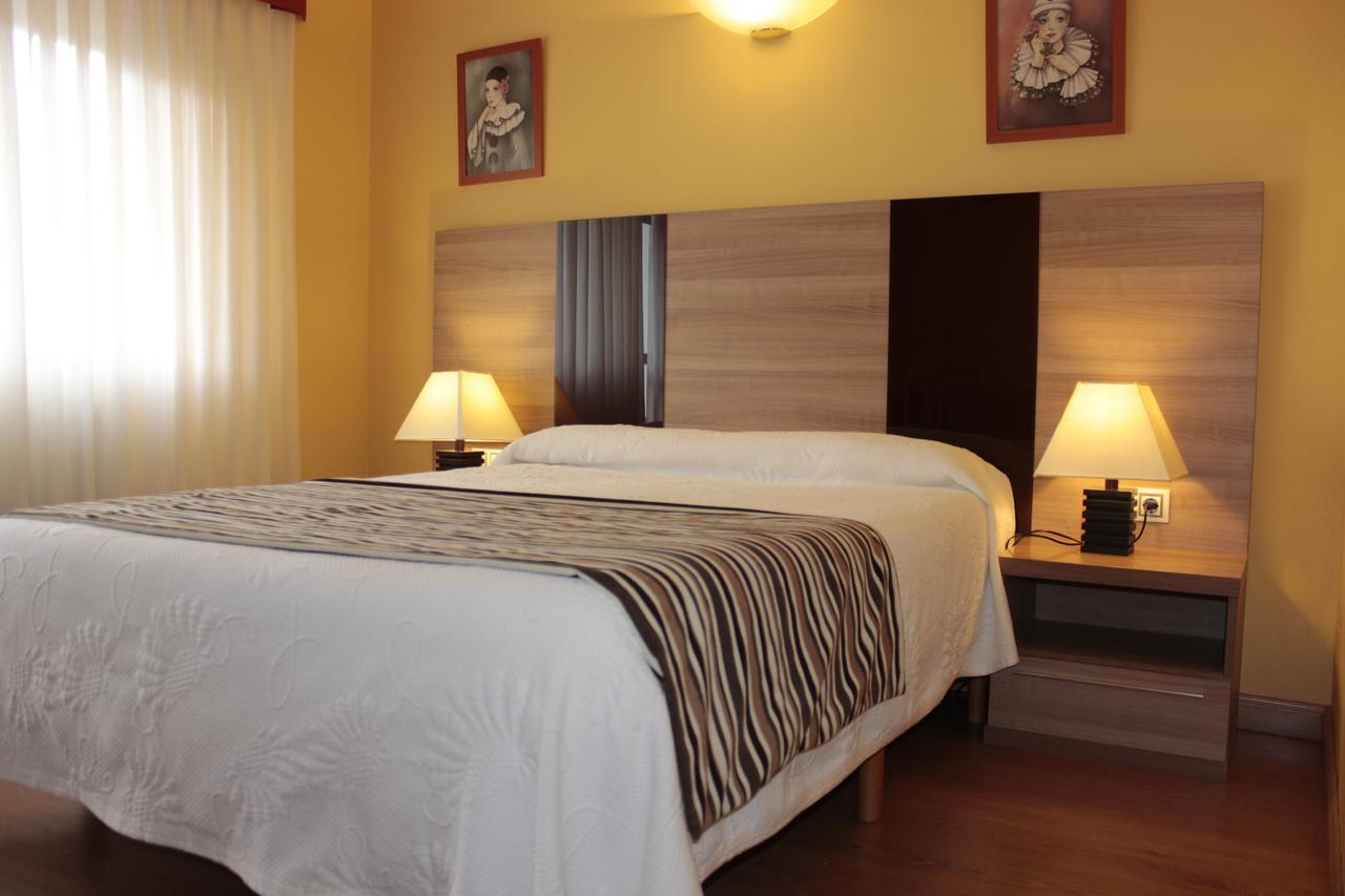 Hotel Penagrande Cangas De Narcea Exterior photo